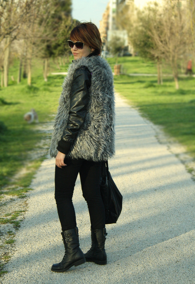 Fashion Blogger fur coat