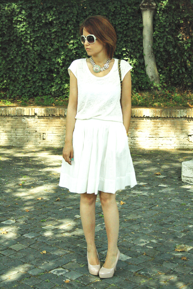 Fashion Blogger Outfit Total White