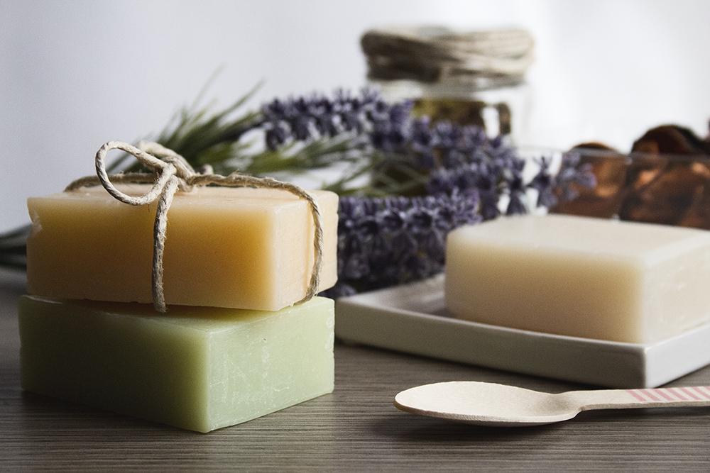 CAPELLI AL NATURALE BONUS: RICETTA SHAMPOO SOLIDO