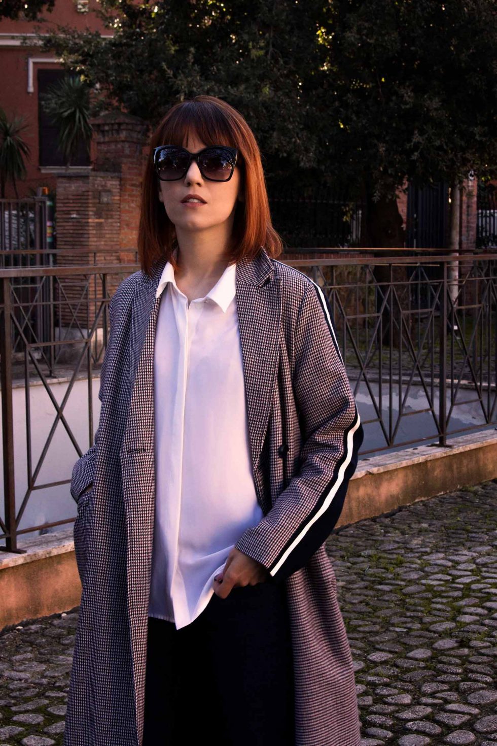 Federica Cimetti La Ragazza dai Capelli Rossi - Outfit Cappotto Shein