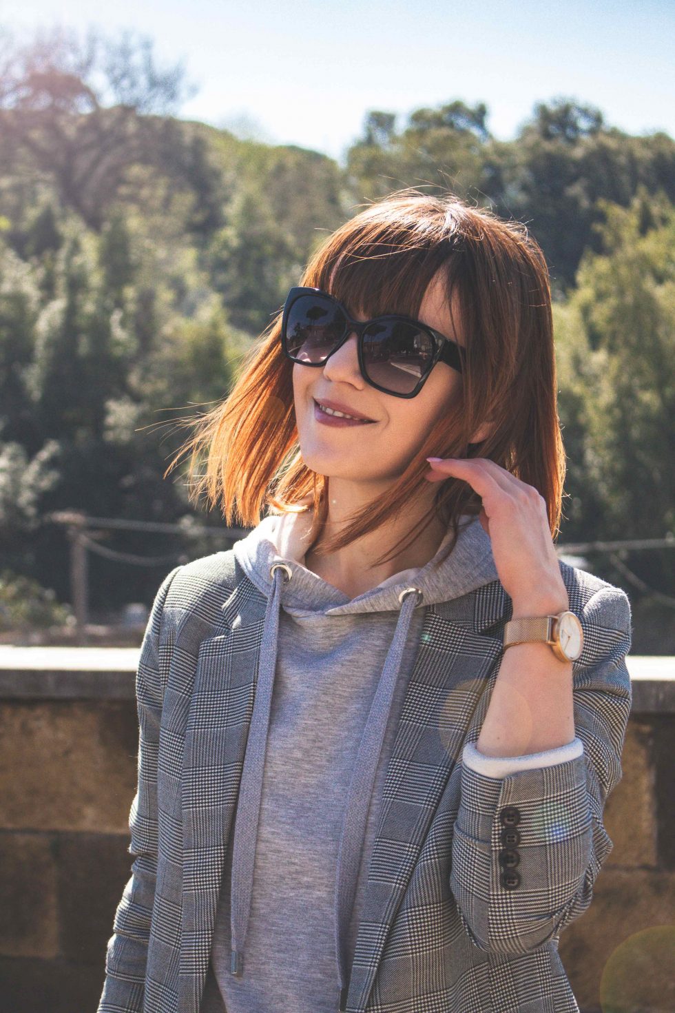 OUTFIT | FELPA E BLAZER A QUADRI